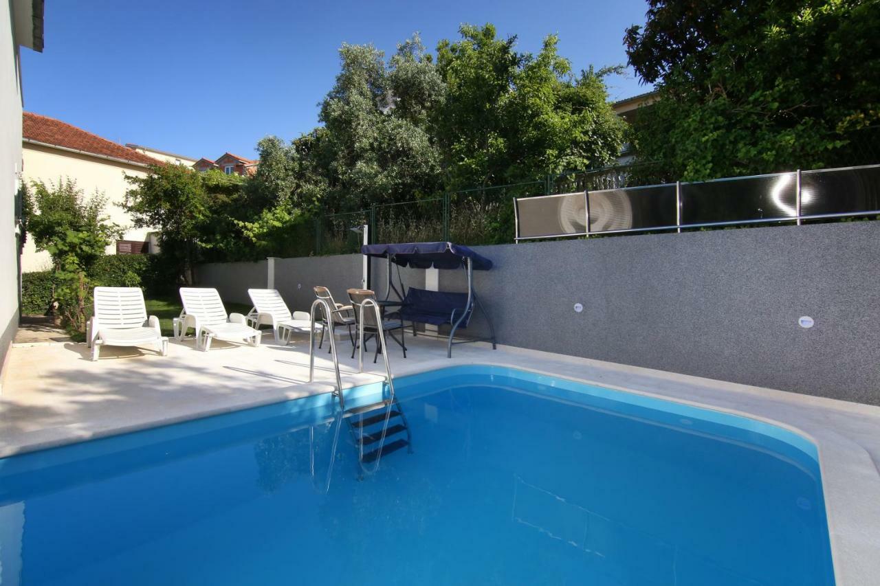 Вилла Luxury House With Pool Трогир Экстерьер фото